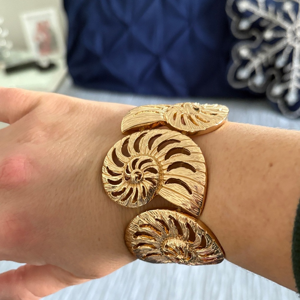 Lilly Pulitzer Gold Nautilus Bracelet